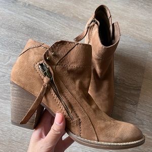 Dolce Vita booties